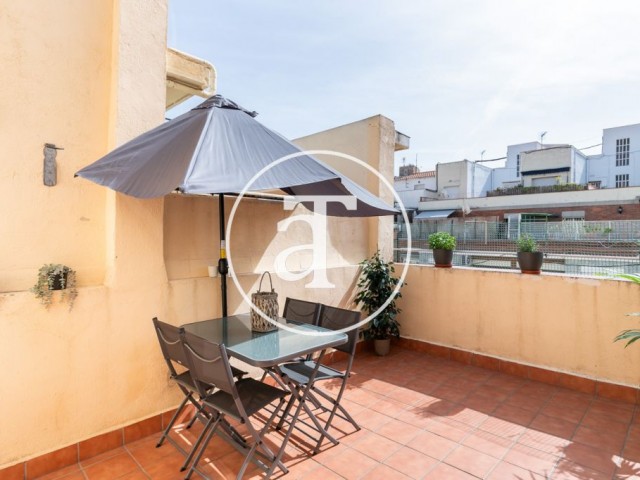 Monthly rental apartment with 2 bedrooms and terrace in the neighborhood of Sagrada Familia